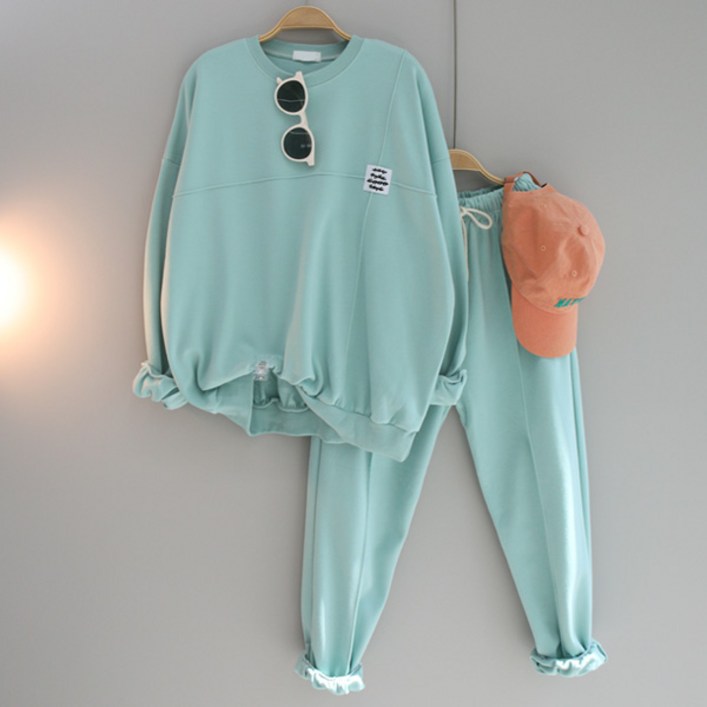 달콩 GOOD패치맨투맨트레이닝세트 여성용 빅사이즈 긴팔 라운드 허리밴딩 상하의세트 운동복 데일리룩 조거팬츠 트레이닝세트