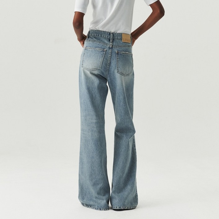 르바 7차 Relaxed Boots Cut Denim - Light Blue