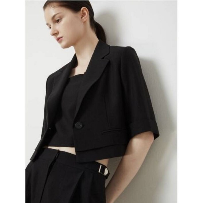 CC콜렉트 하프슬리브 크롭 싱글 자켓 C242MSF231 218431