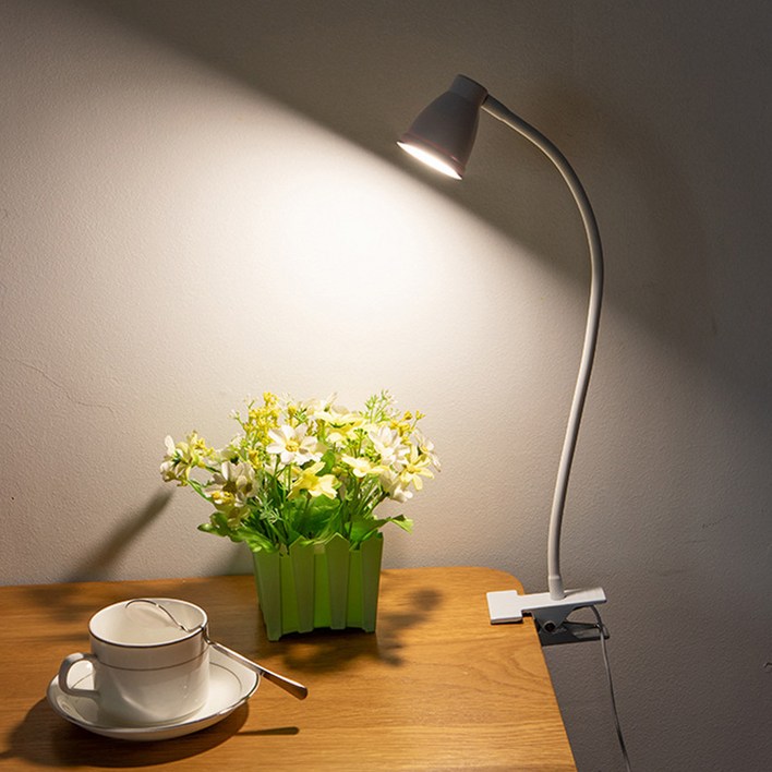 사는잼 LED 집게형 스탠드 북라이트 독서등 휴대용 공부등 탁상 조명 밝기조절 가능