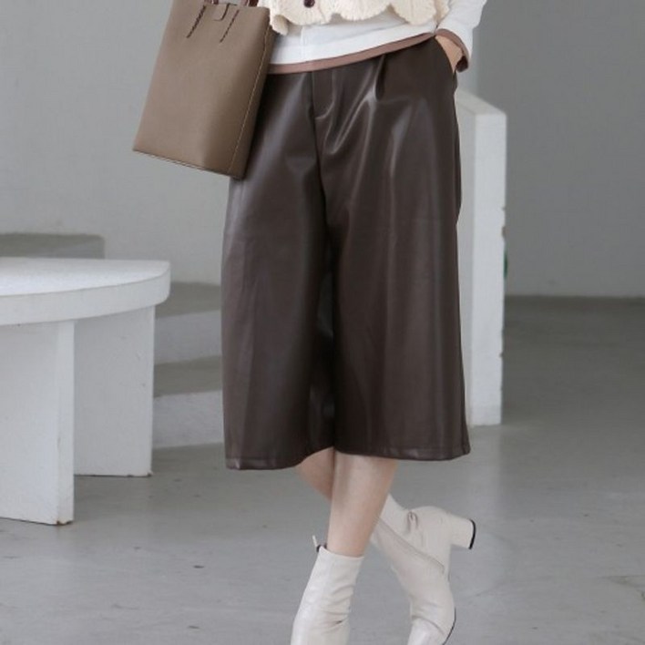 쥬시팍시 레더칠부 통바지 미시룩 엄마옷 중년여성 마담