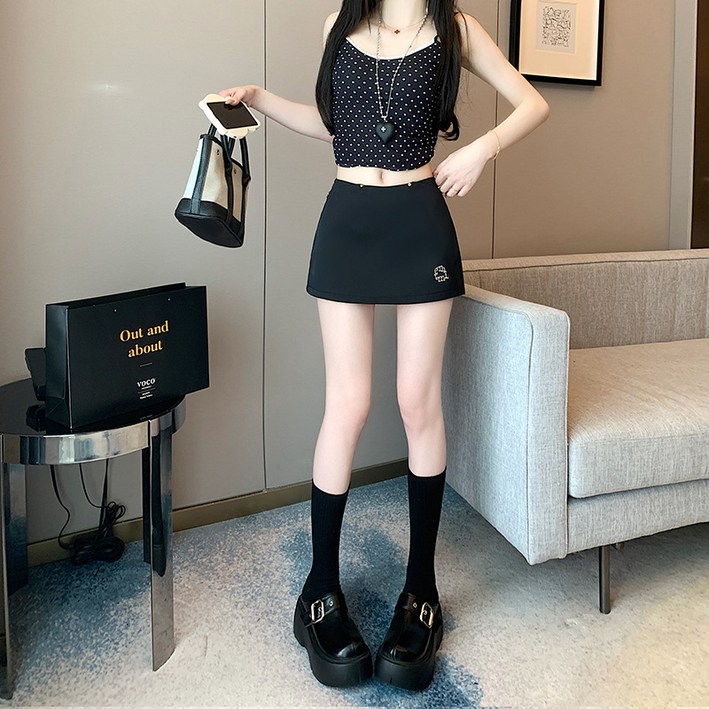 피어니스트 심플 자수로고 비비드 컬러 미니스커트