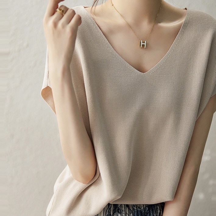 HA.M 아이스 반팔티 봄여름 여성 브이넥 날씬해 보이는 데일이 니트