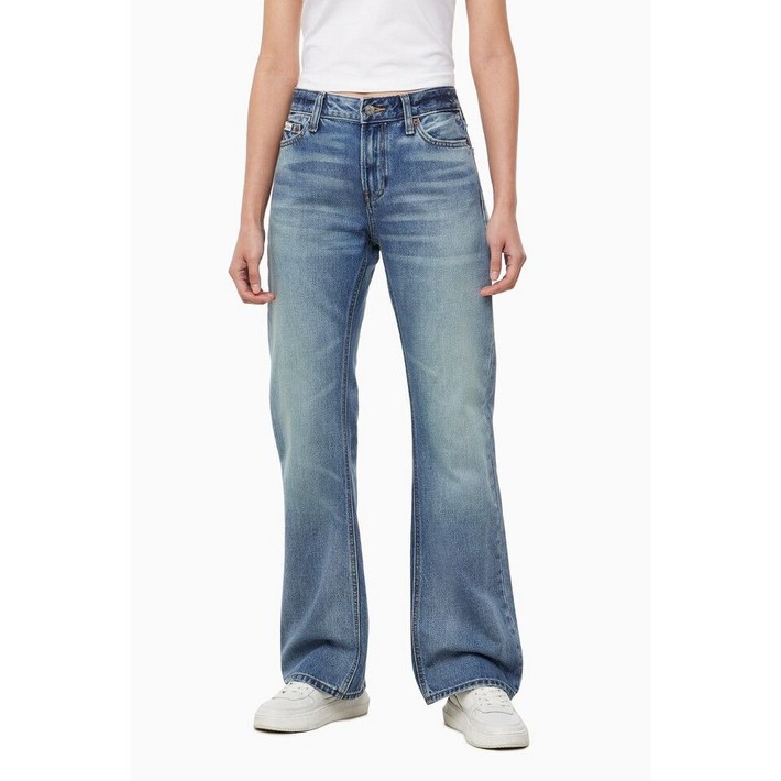 캘빈클라인 진 여성 릴렉스 부츠컷핏 미드블루 청바지 47B957G 830737