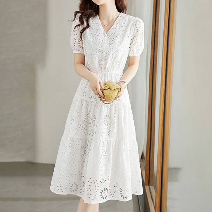 IWMAFT 여성 여름 레이스 펀칭 원피스 브이넥 반팔 허리밴딩 플레어 데일리 롱원피스 FC542