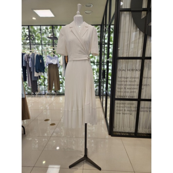 듀엘 DEWE 텍스쳐 블록 플리츠 원피스 D232MSE056  NC일산