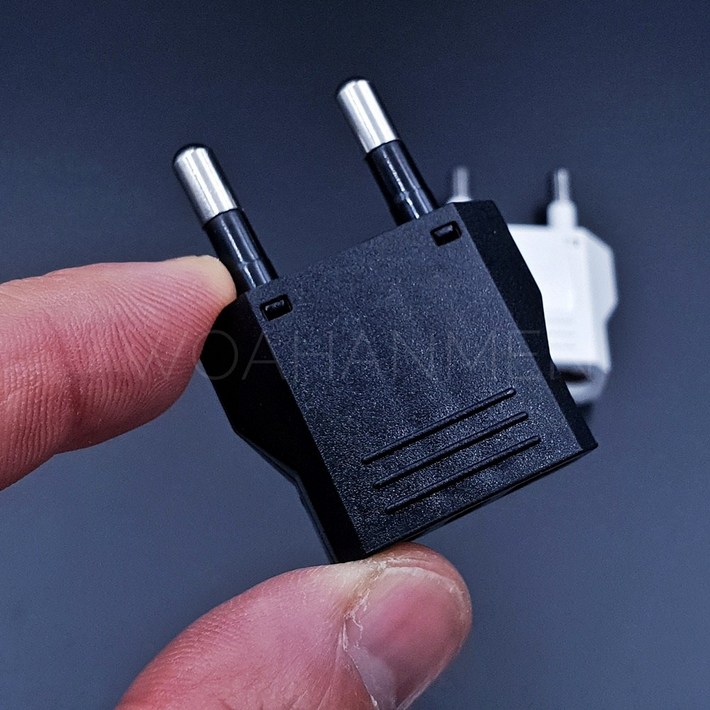 EU 플러그 US 플러그 중국 플러그 돼지코 젠더 110 to 220v 멀티 변환 어댑터 국내용