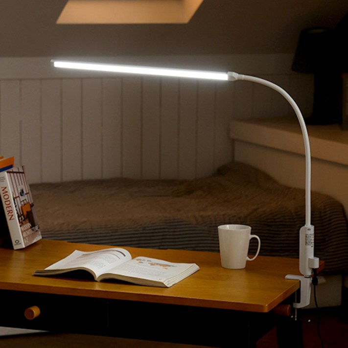코멧 와이드 스터디 LED 스탠드 집게형 조명 23W 코멧 와이드 스터디 LED 스탠드 집게형 조명 23W