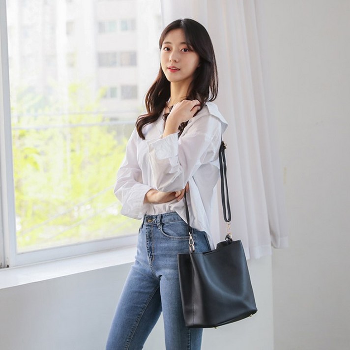 
                                                        오르비 고로카 크로스백
                                                    
