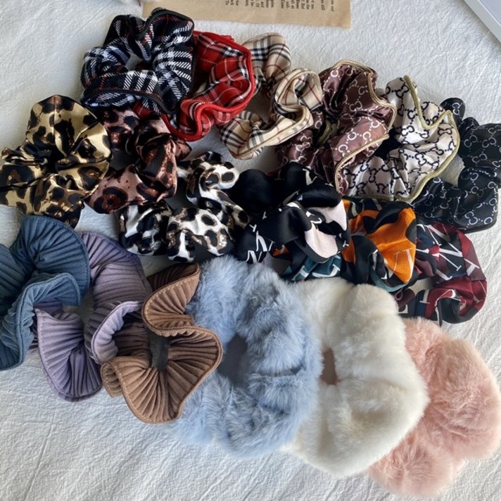 [18개+무배] 워더미 가을 겨울 도톰 체크 새틴 밍크 퍼 곱창밴드 머리끈 세트 Z113