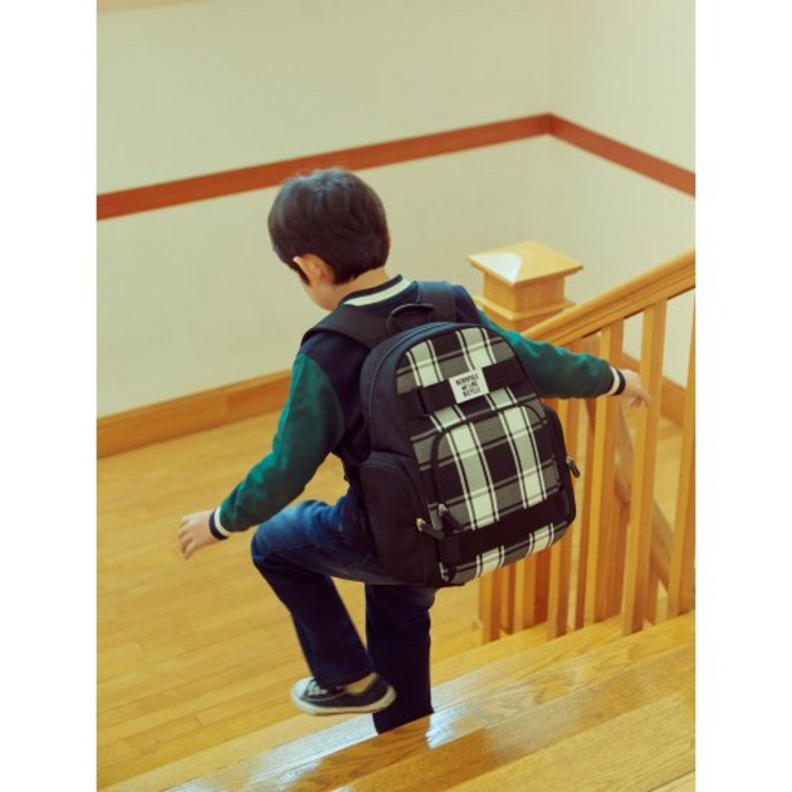 블랙 뉴 체크 웨빙 책가방 (BI11D4U055)