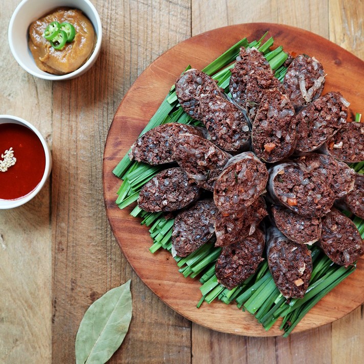 슈웅마켓 우리맛 전통 순대 찰순대 병천순대 백순대 토종순대 1KG, 우리 전통 병천순대 1KG