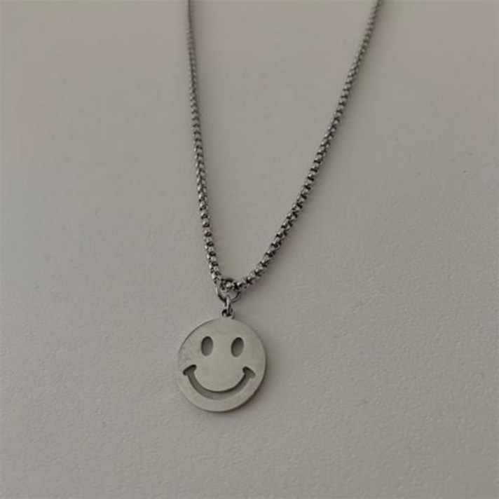 씨크 스마일 목걸이 써지컬스틸
