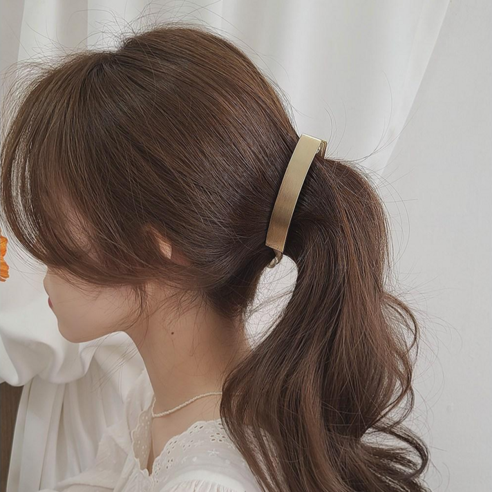 초콜리트쥬얼리 플루디아 메탈 바나나 집게핀 2color