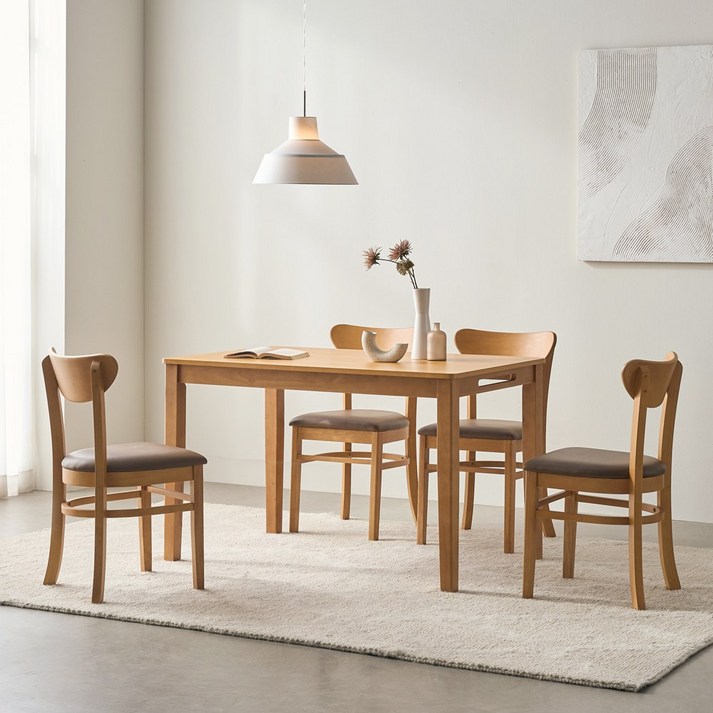 핀란디아 콜린 4인식탁세트(의자4) 고무나무원목사용  4인 식탁세트/4인 식탁세트 의자 포함/4인식탁