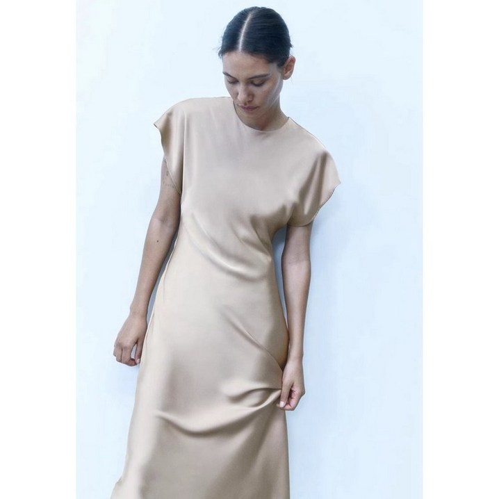 ZARA 여성원피스 30대 40대 백 슬릿 실크 새틴 드레스 ZARA 여성원피스 30대 40대 백 슬릿 실크 새틴 드레스
