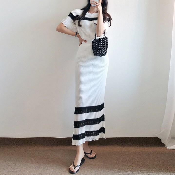 요시아나 당일발송 꾸안꾸 메데이나 배색 골지 니트탑 롱스커트 투피스 세트 2컬러