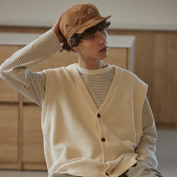 꼬모니노즈 V NECK OPEN KNIT VEST WN246RASVZ02