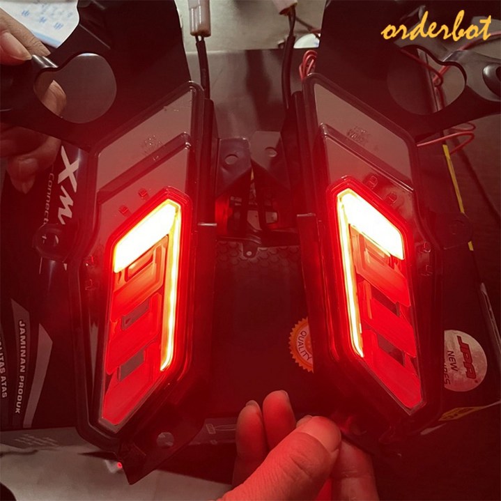 오더봇 XMAX 300 LED 깜빡이 방향 지시등 엑스맥스 윙카 튜닝 용품 2023-