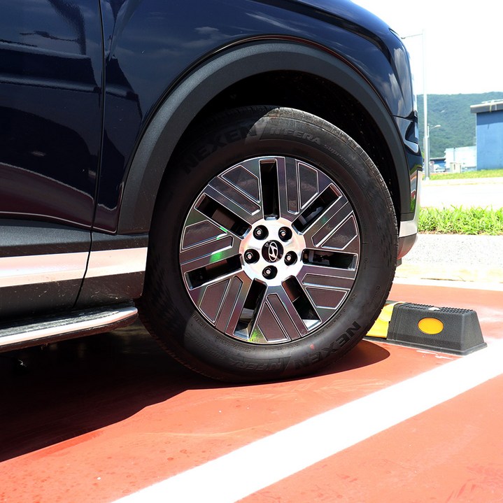 비브랜드(와이앤유)18인치 타이어 드레스업 카본 홀로그램 휠마스크 스티커 보호필름 디올뉴팰리세이드 호환, 유광블루카본