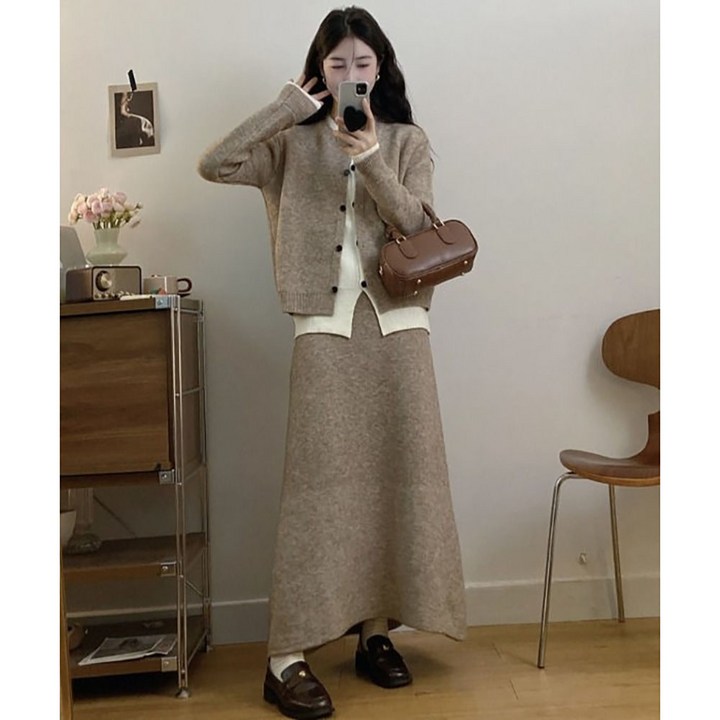 지고다그 여성 투피스 니트세트 꾸안꾸 겨울 데일리룩 루즈핏 스커트세트 ZXC44080