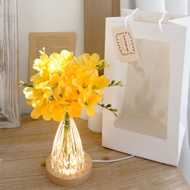 프리지아 꽃다발 LED 플라워 원목 무드등(조화) 선물세트