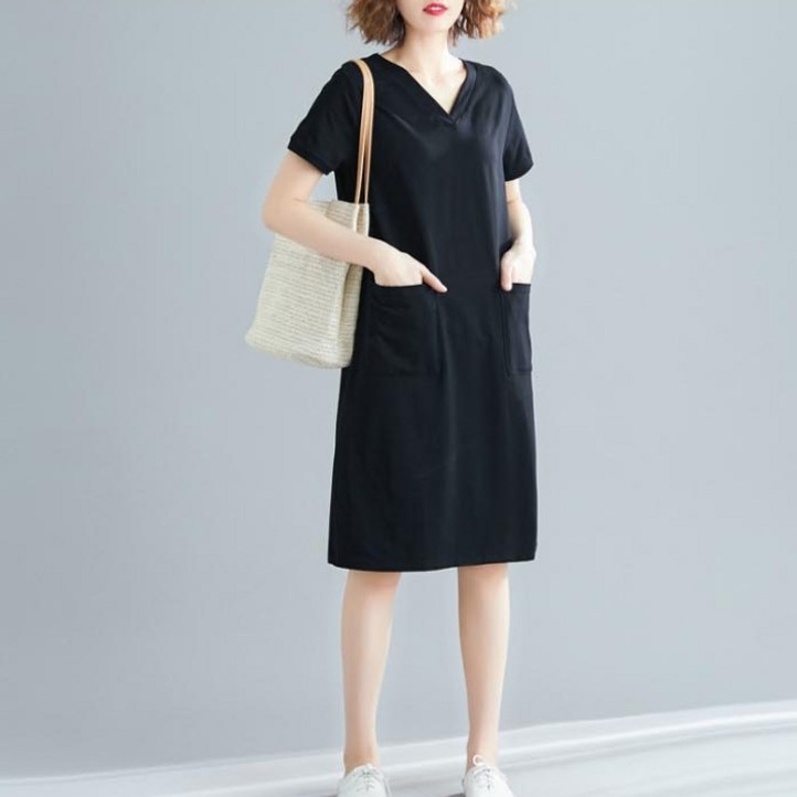 와이스토리 반팔 블랙 브이넥 심플 원피스