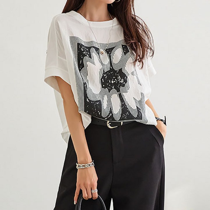 나크21 5588 루즈핏 플라워 티셔츠 NK52TS62