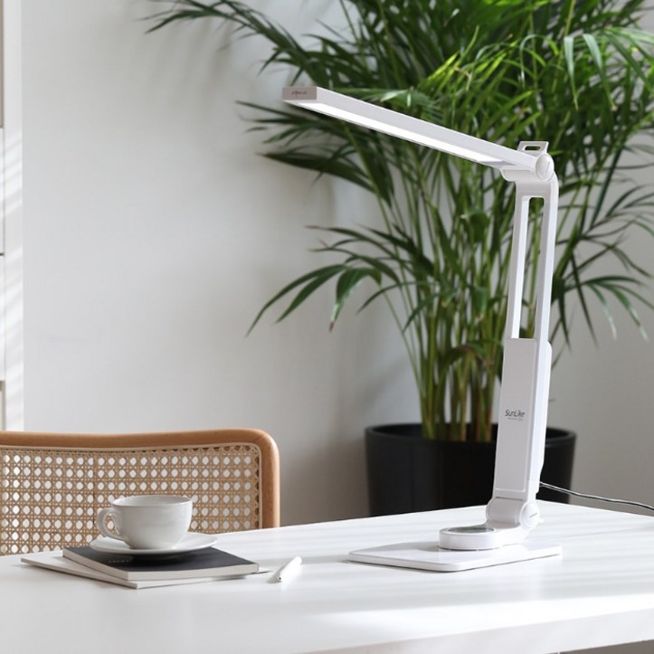 프리즘 프리즘 LED 스탠드 LSP5700WH 태양광 스펙트럼 자연광 국내생산