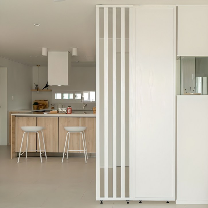 우드톡 11 설치가 쉬운 타공 무타공 타공판  스트라이프 공간분리 셀프 가벽 파티션