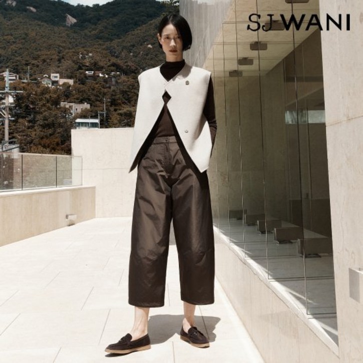 SJ와니 25FW 그레이스 볼륨라인 팬츠 1종 (런칭 가격 119,900원)