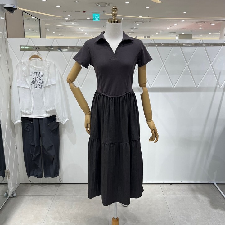 [AK플라자] [밸리걸] 오픈 카라넥 롱 원피스 601700