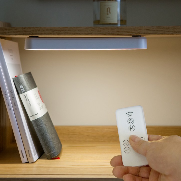 아이린 무선 이동식 부착형 LED 무드등 램프 + 리모컨 - 쇼핑뉴스