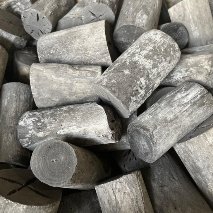 캠핑 바베큐용 신의한숯 안튀고 지속력 화력 3시간이상유지되는 유칼립투스비장탄, 1개