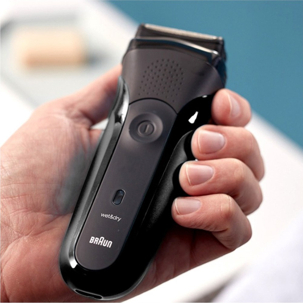 BRAUN 시리즈3 전기면도기, 300s (5408), 블랙 - thumb image