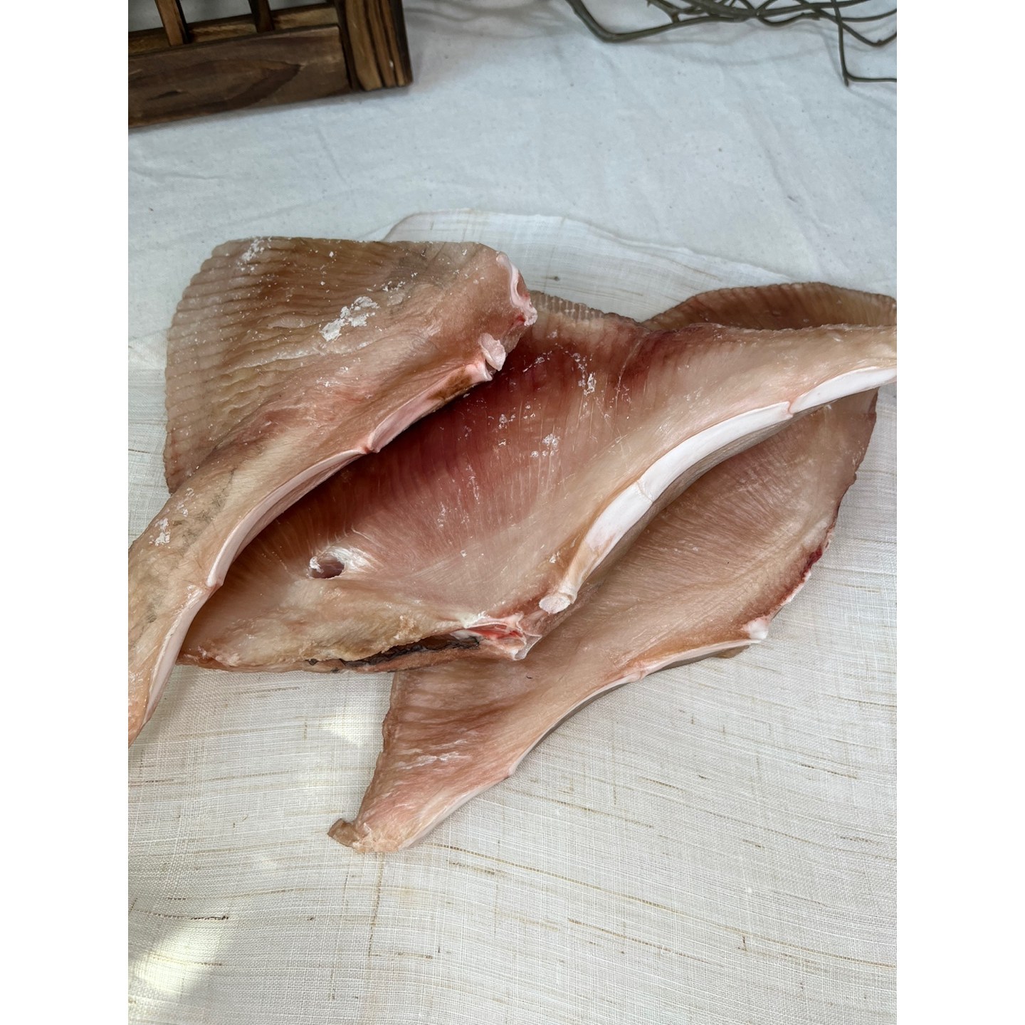 가오리 반건조가오리날개 가오리찜 반건조생선 속초수산 깔끔 비린내제거 가오리요리 도매 납품 가능, 1kg, 1개 - thumb image